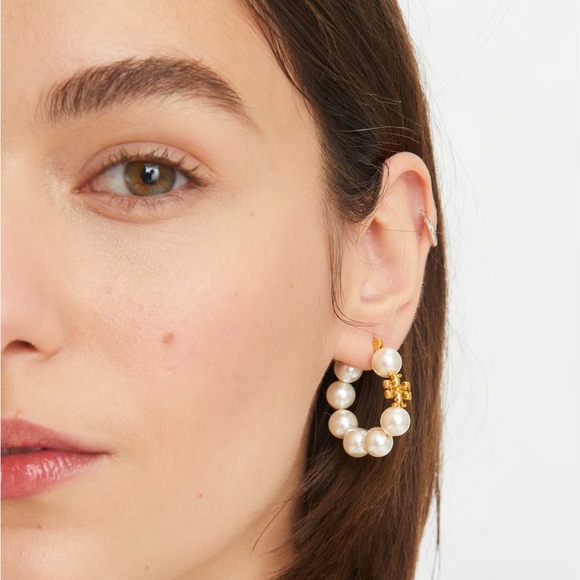 Tory Burch Kira Pearl Hoop Earring Womens Designer Earrings - Picture 3 of 3